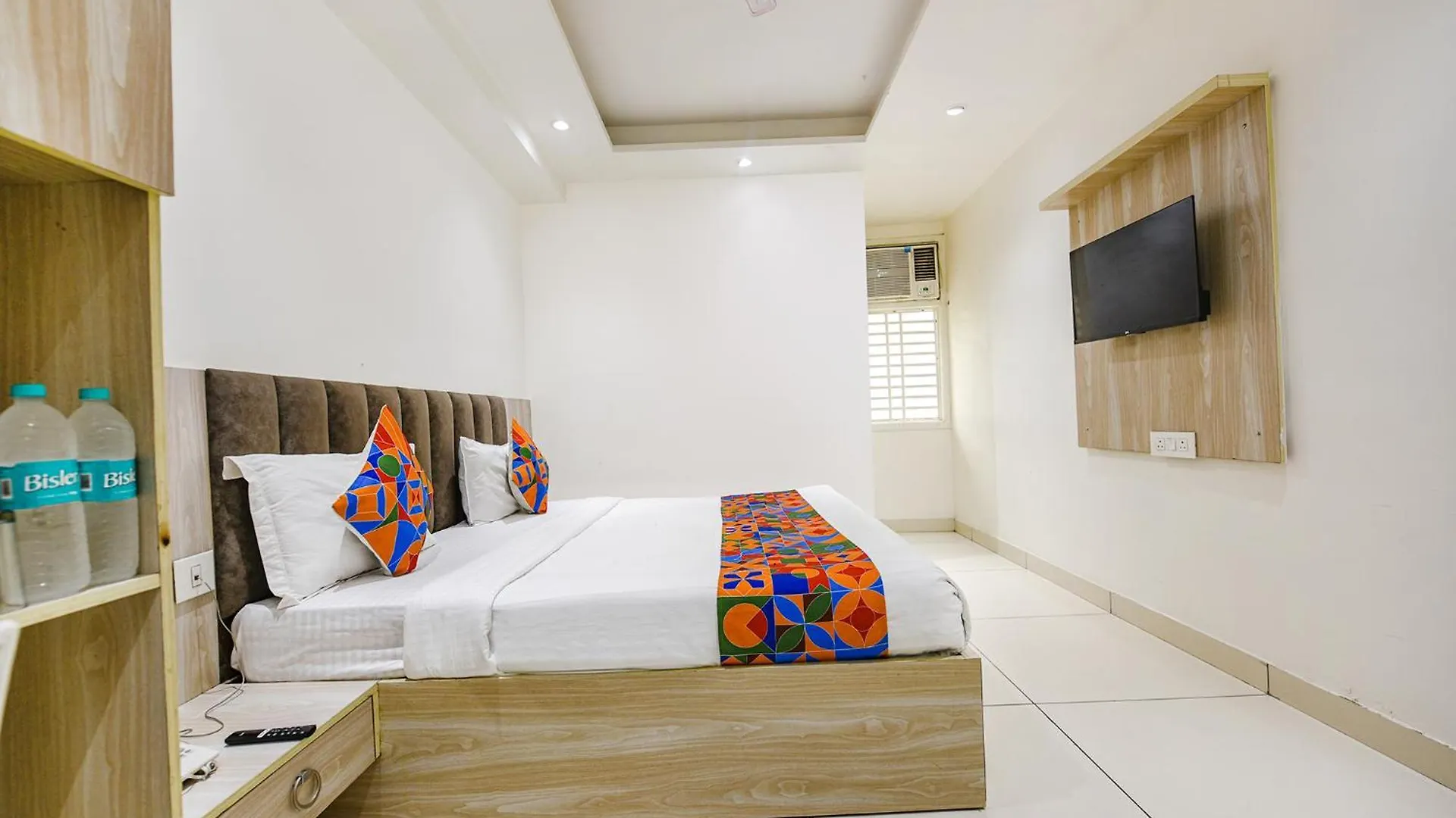 Fabhotel Luxury Inn Near Adarsh Nagar Metro Delhi  3*, Delhi (National Capital Territory of India)